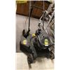 Image 1 : Yardworks 22" gas powered lawnmower runs
