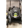 Image 2 : Yardworks 22" gas powered lawnmower runs