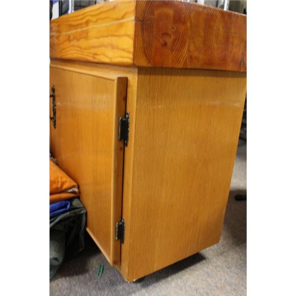 vintage cupboard 26x14x28