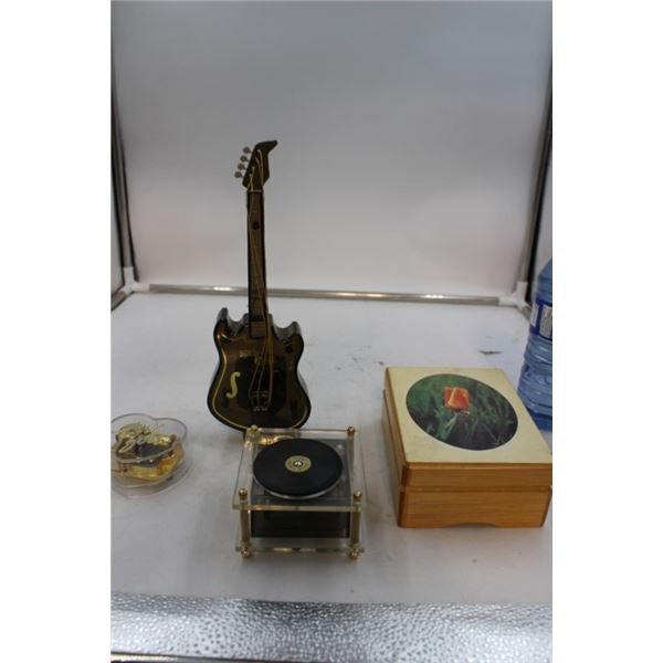 Collection of music boxes