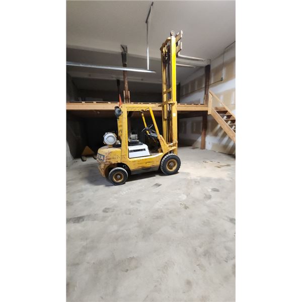 Toyota 3500lb Two Stage Fork Lift On Propane