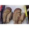 Image 3 : Vintage Boxing gloves, cleats, ball glove