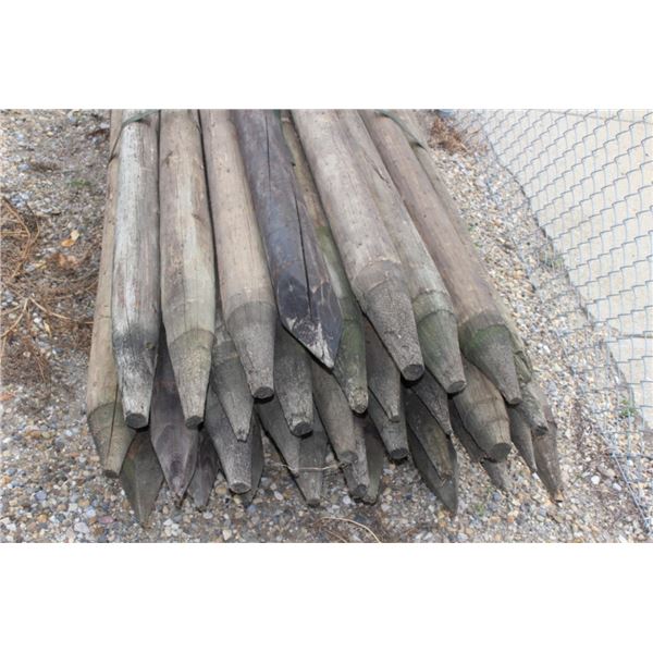 28pcs of wooden fence posts 6' high