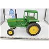 Image 4 : John Deere Model Tractor