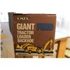 Image 9 : Ford Giant Tractor Loader Backhoe Model