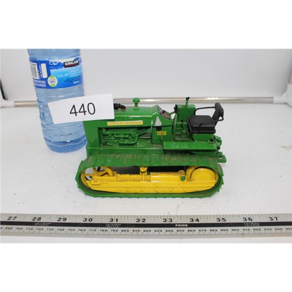 John Deere Model 1010 Crawler Model