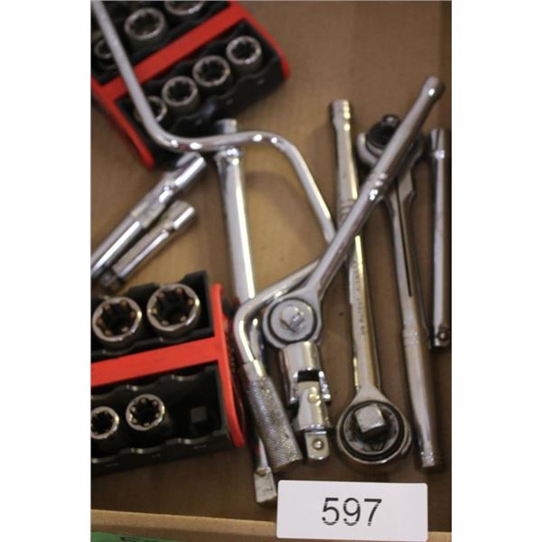 Misc Bolt Extractors with Ratches