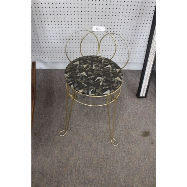 Vintage Wire Chair In Good Condition