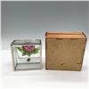 Image 5 : 2pc Decorative Textured Glass and Wooden Vanity Boxes