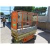 Image 6 : (867901) 2014 JLG 19300ES 19-Foot Electric Scissor Lift (Runs & Lifts - See Video)