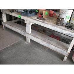 4x8 WOODEN WORK BENCH