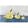 Image 3 : Hull Pottery Swan Planter Set