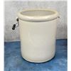 Image 4 : 6 Gallon Red Wing Union Stoneware Crock