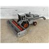 Image 1 : Ertl Allis Chalmers Gleaner L2 Die Cast Combine