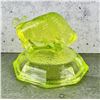 Image 2 : Rosso Uranium Vaseline Glass Buffalo Paperweight