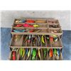 Image 3 : Vintage Tackle Box Full of Fishing Lures