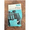 Image 8 : Montgomery Wards Binoculars