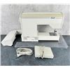 Image 2 : Pfaff Tiptronic 2010 Sewing Machine