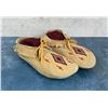 Image 3 : Beaded Native American Indian Moccasins
