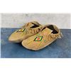 Image 2 : Beaded Native American Indian Moccasins
