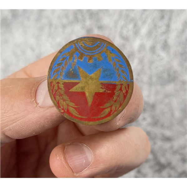 Vietnam War Viet Cong Cap Helmet Badge