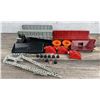Image 1 : Collection of Lionel Train Accessories