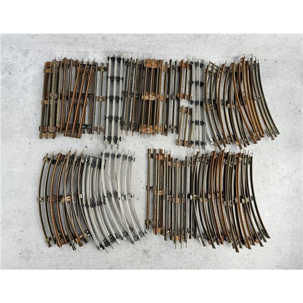 Collection of Lionel Curved Straight Track