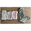 Image 2 : Group Of Simms Fly Fishing Clothing