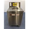 Image 3 : Crown Verity CVPHS-4 Space Saver Portable Hand Sink Station |1807