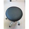 Image 2 : Rolling Round Upholstered Stool