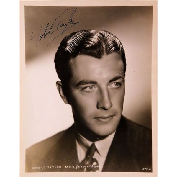 Robert Taylor signed portrait photo