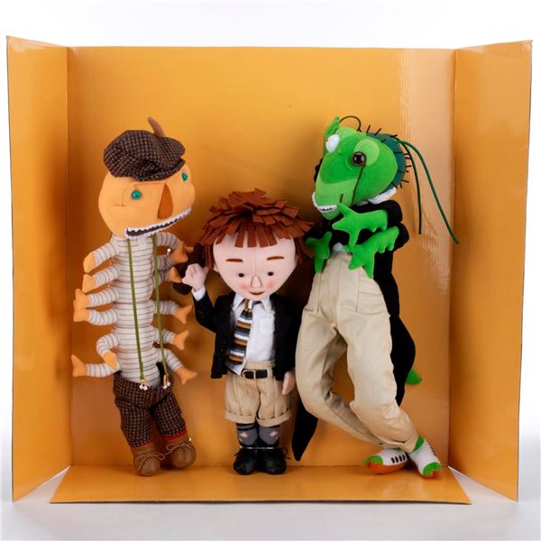A James and the Giant Peach Plush Doll Set.