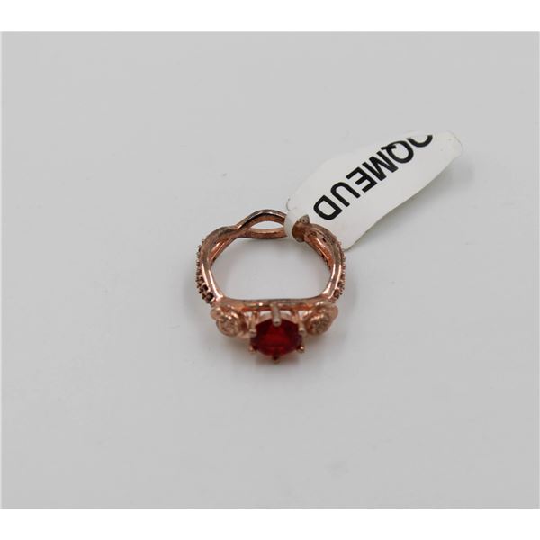 CHARMED AROMA RED ROUND STONE WITH ROSES