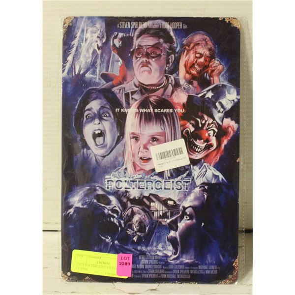 2 PCS POLTERGEIST VINTAGE 1982 CLASSIC