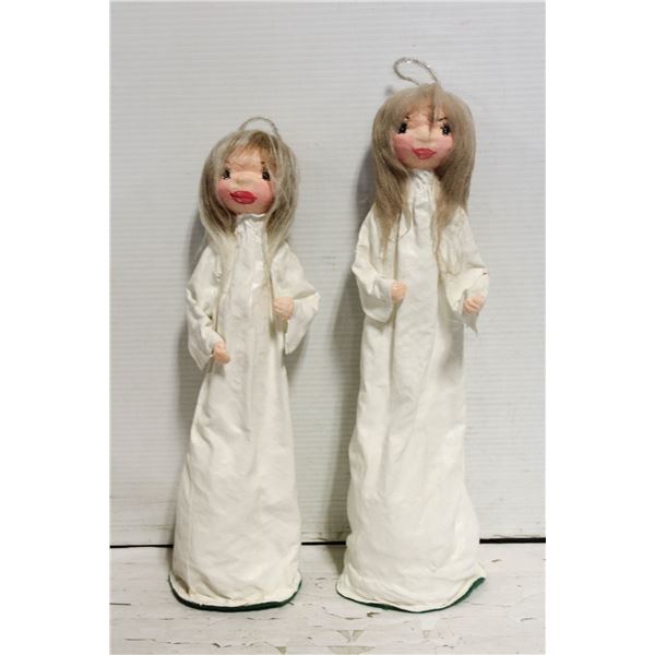 2 ANGELS. CHRISTMAS DECOR. 17 "