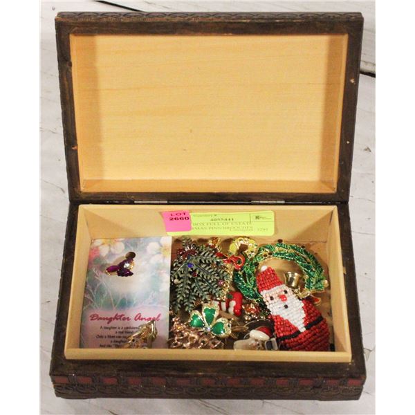 WOOD BOX FULL OF ESTATE CHRISTMAS PINS/BROOCHES