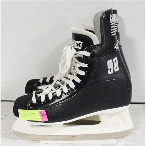 MENS SIZE 8 CCM CHAMPION 90' HOCKEY