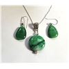 Image 1 : 17)  ROUND GREEN CRAZY LACE AGATE PENDANT ON 18"