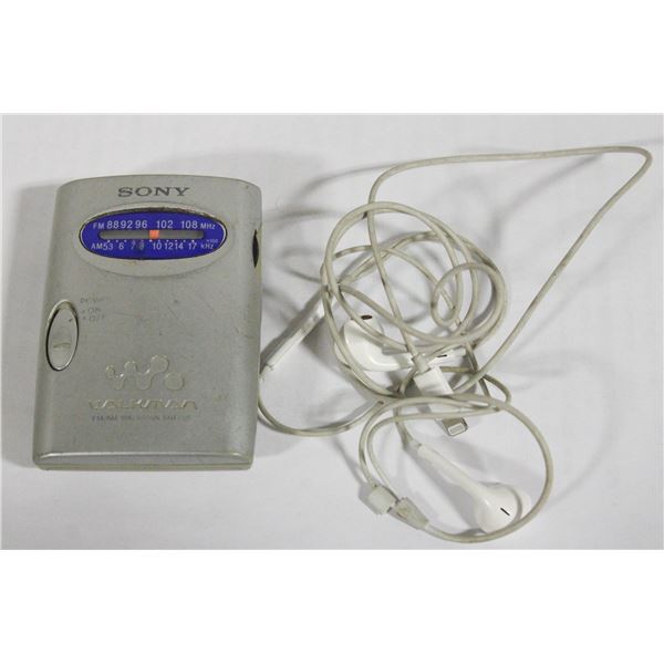 SONY WALKMAN AM-FM RADIO & HEADPHONES