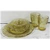 Image 1 : 8 PIECE SET ROSEMARY DEPRESSION GLASSWARE