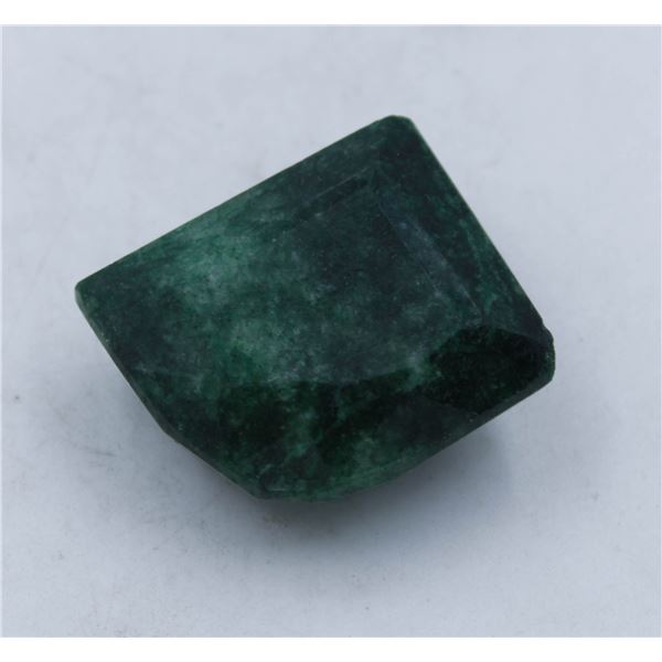 #134-GREEN EMERALD GEMSTONE 102.80 CT