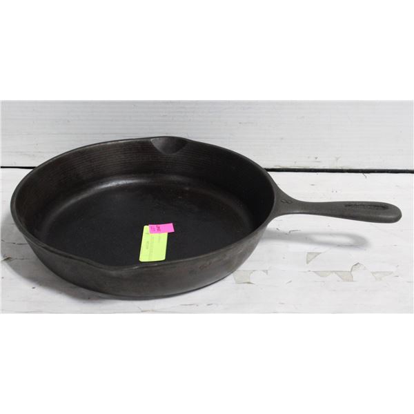 10" CAST IRON FRYING PAN