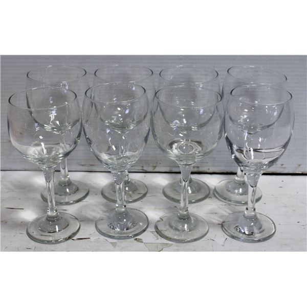 SET OF 8 WINE GLASSES