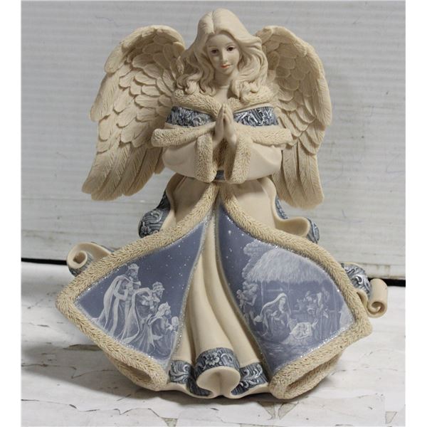 SARAH'S MUSICAL XMAS ANGEL