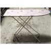 Image 1 : MINI IRONING BOARD
