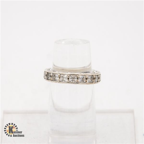 .925 SILVER RING SURROUNDED WITH CZS