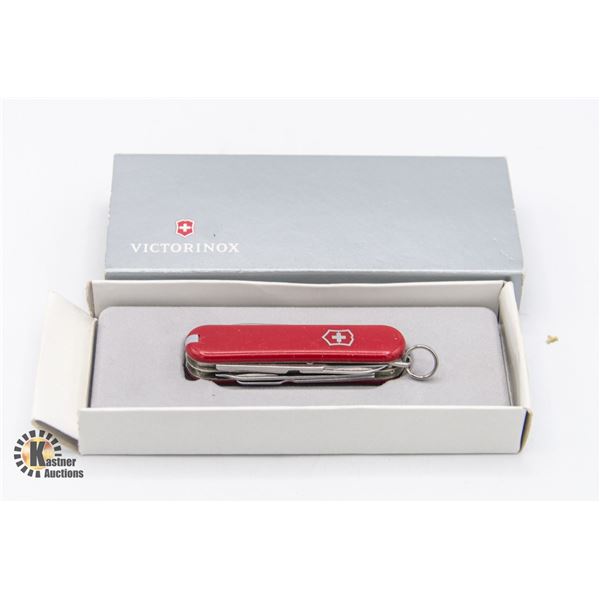 VICTORINOX SWISS ARMY KNIFE IN ORIGINAL BOX