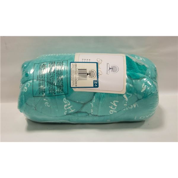 BRAND NEW BUTTER TREE LUXURIOUSLY SOFT FLEECE