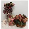 Image 1 : CHRISTMAS DECORATION LOT & ORNAMENTS