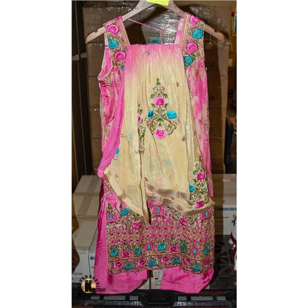 PINK WITH GOLD AND TURQUOISE INDIAN LADIES